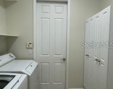 213 Lourdan Court - Photo Thumbnail 4