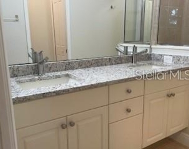 213 Lourdan Court - Photo Thumbnail 13