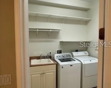 213 Lourdan Court - Photo Thumbnail 5
