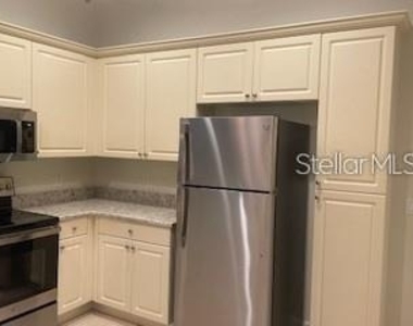 213 Lourdan Court - Photo Thumbnail 7