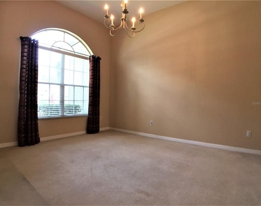 909 Arbormoor Place - Photo Thumbnail 13