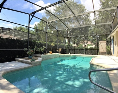 909 Arbormoor Place - Photo Thumbnail 23