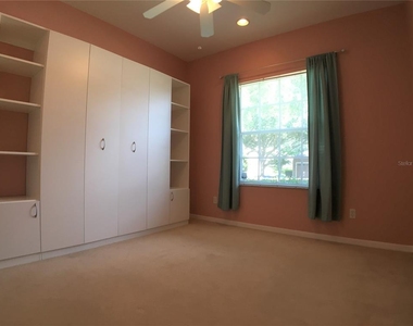 909 Arbormoor Place - Photo Thumbnail 19