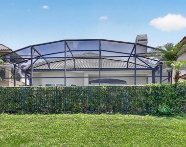 8506 Saint Marino Boulevard - Photo Thumbnail 44