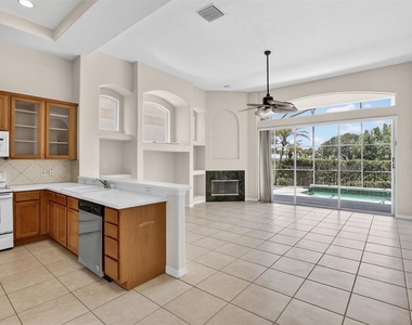8506 Saint Marino Boulevard - Photo Thumbnail 5