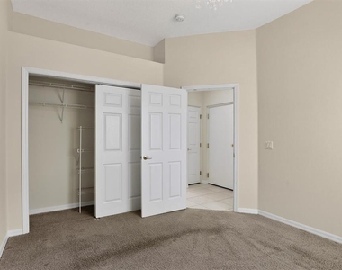 8506 Saint Marino Boulevard - Photo Thumbnail 33