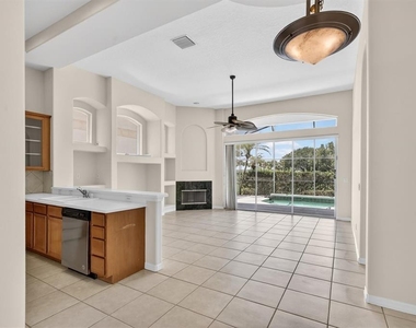 8506 Saint Marino Boulevard - Photo Thumbnail 6