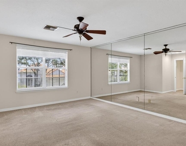 8506 Saint Marino Boulevard - Photo Thumbnail 36