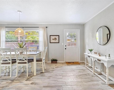4904 19th Avenue W - Photo Thumbnail 11