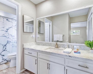4904 19th Avenue W - Photo Thumbnail 14