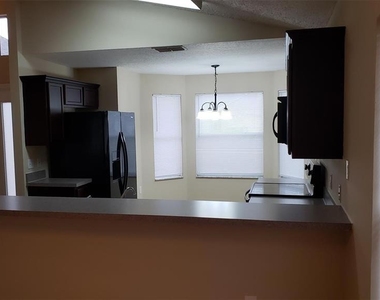 636 Majesty Drive - Photo Thumbnail 6