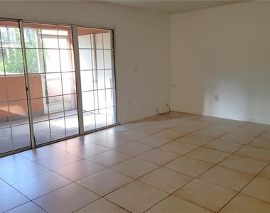 4023 Versailles Drive - Photo Thumbnail 8