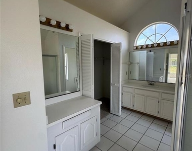 6724 Callie Road - Photo Thumbnail 17