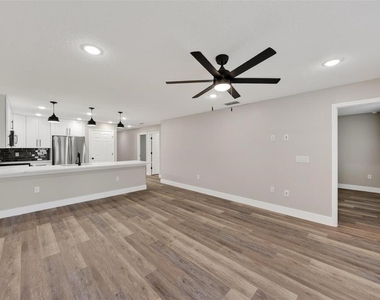 32629 Vista Avenue - Photo Thumbnail 9