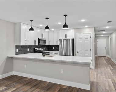 32629 Vista Avenue - Photo Thumbnail 2