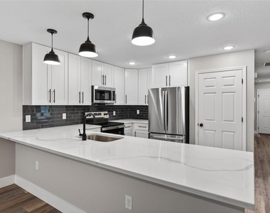 32629 Vista Avenue - Photo Thumbnail 3