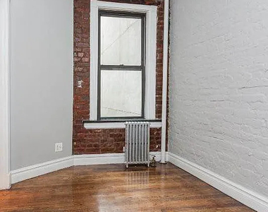 E 13th Street & 1st Ave, New York, NY 10009 - Photo Thumbnail 4