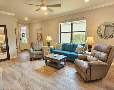 13858 Campoleone Street - Photo Thumbnail 8