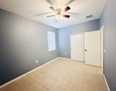 3227 Ogden Drive - Photo Thumbnail 15