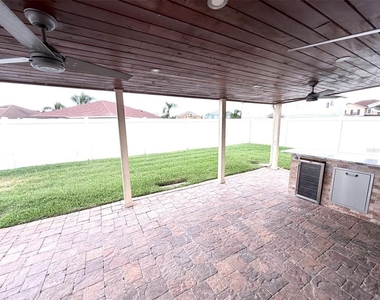 3227 Ogden Drive - Photo Thumbnail 22