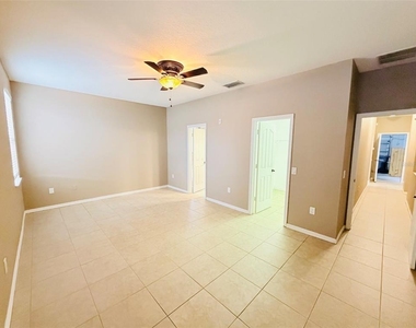3227 Ogden Drive - Photo Thumbnail 10