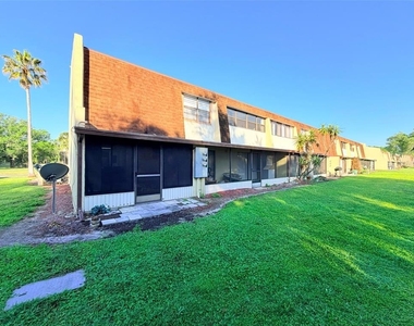 6125 Topher Trail - Photo Thumbnail 13