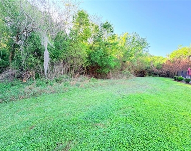 6125 Topher Trail - Photo Thumbnail 12