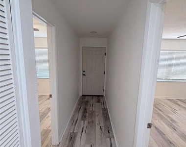 6125 Topher Trail - Photo Thumbnail 2