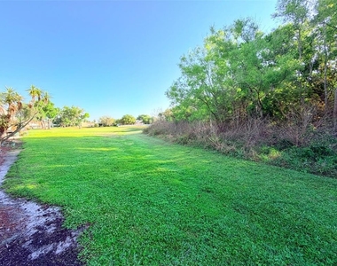 6125 Topher Trail - Photo Thumbnail 14
