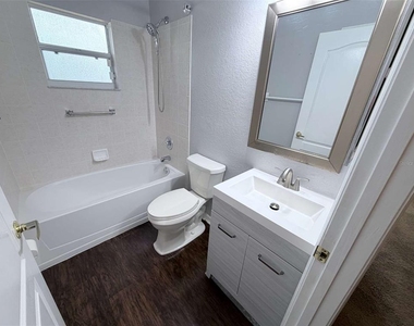 5967 Hillside Heights Drive - Photo Thumbnail 11