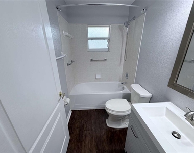 5967 Hillside Heights Drive - Photo Thumbnail 12