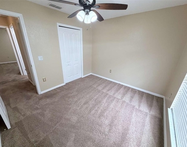 5967 Hillside Heights Drive - Photo Thumbnail 5