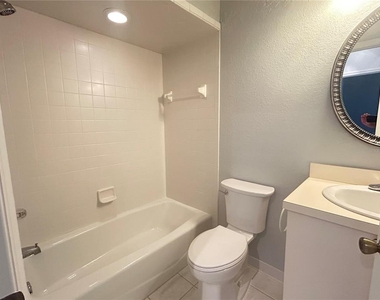 1202 Eagle Pond Drive - Photo Thumbnail 10