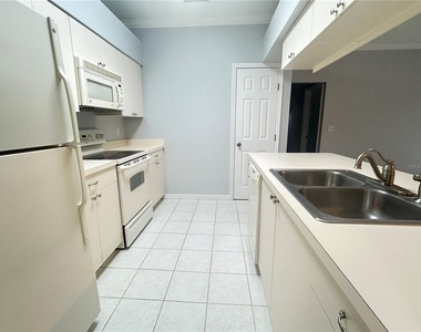 1202 Eagle Pond Drive - Photo Thumbnail 5