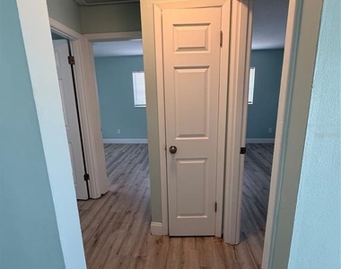 415 W Easy Street - Photo Thumbnail 7