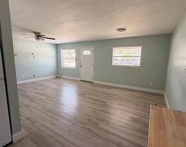 415 W Easy Street - Photo Thumbnail 4