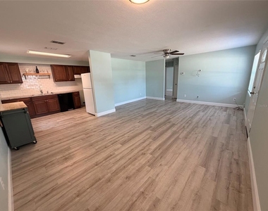 415 W Easy Street - Photo Thumbnail 1