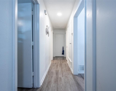749 Nw 34th Street - Photo Thumbnail 18