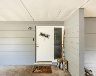 749 Nw 34th Street - Photo Thumbnail 7