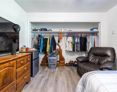 749 Nw 34th Street - Photo Thumbnail 24