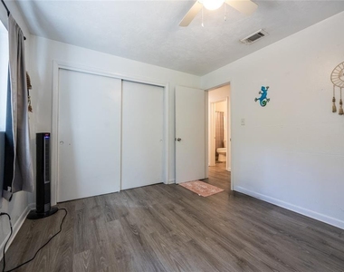 749 Nw 34th Street - Photo Thumbnail 32