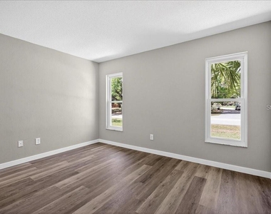 8 Blare Drive - Photo Thumbnail 19
