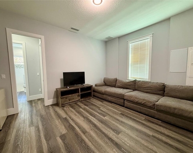 304 N 7th Street - Photo Thumbnail 39