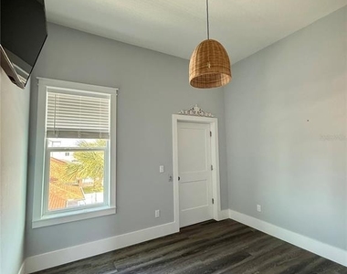 304 N 7th Street - Photo Thumbnail 21