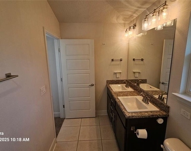 11 Birchtree Way - Photo Thumbnail 9