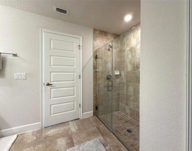 249 Rotonda Boulevard W - Photo Thumbnail 10