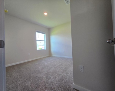 9489 Turtle Grass Circle - Photo Thumbnail 12