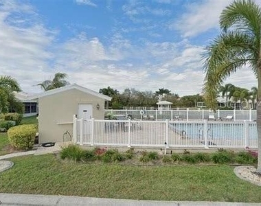 2521 W Marion Avenue - Photo Thumbnail 26