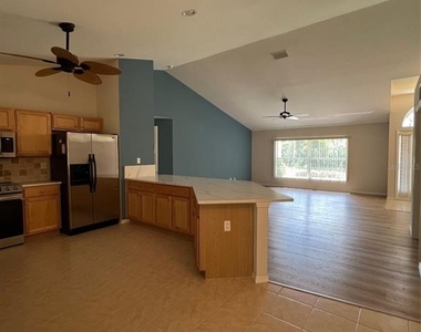 2634 Twinkle Avenue - Photo Thumbnail 5