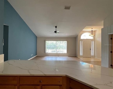 2634 Twinkle Avenue - Photo Thumbnail 3